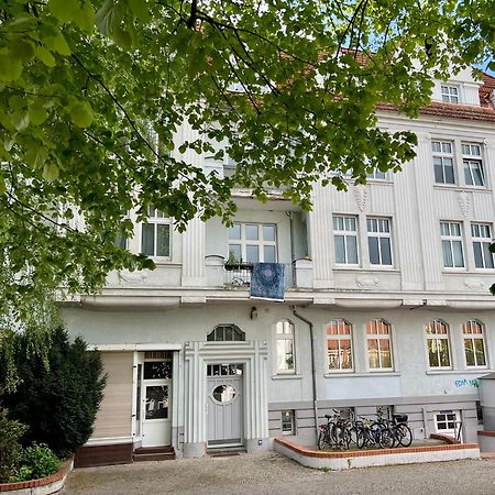 Exklusive Und Grosszuegige Wohnung 140 Qm In Magdeburg Top-Lage Mit Kicker Fuer Bis Zu 8 Personen Exterior foto